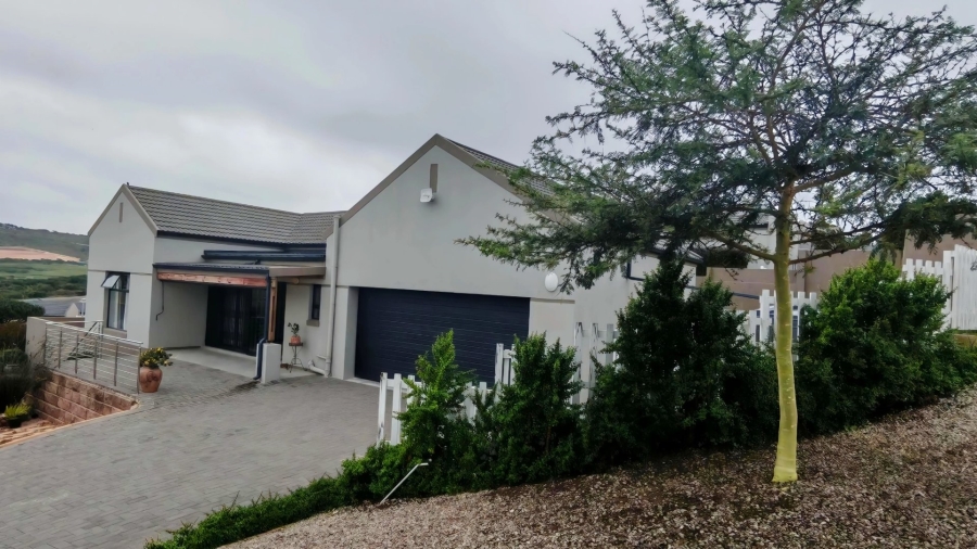 3 Bedroom Property for Sale in Reebok Western Cape